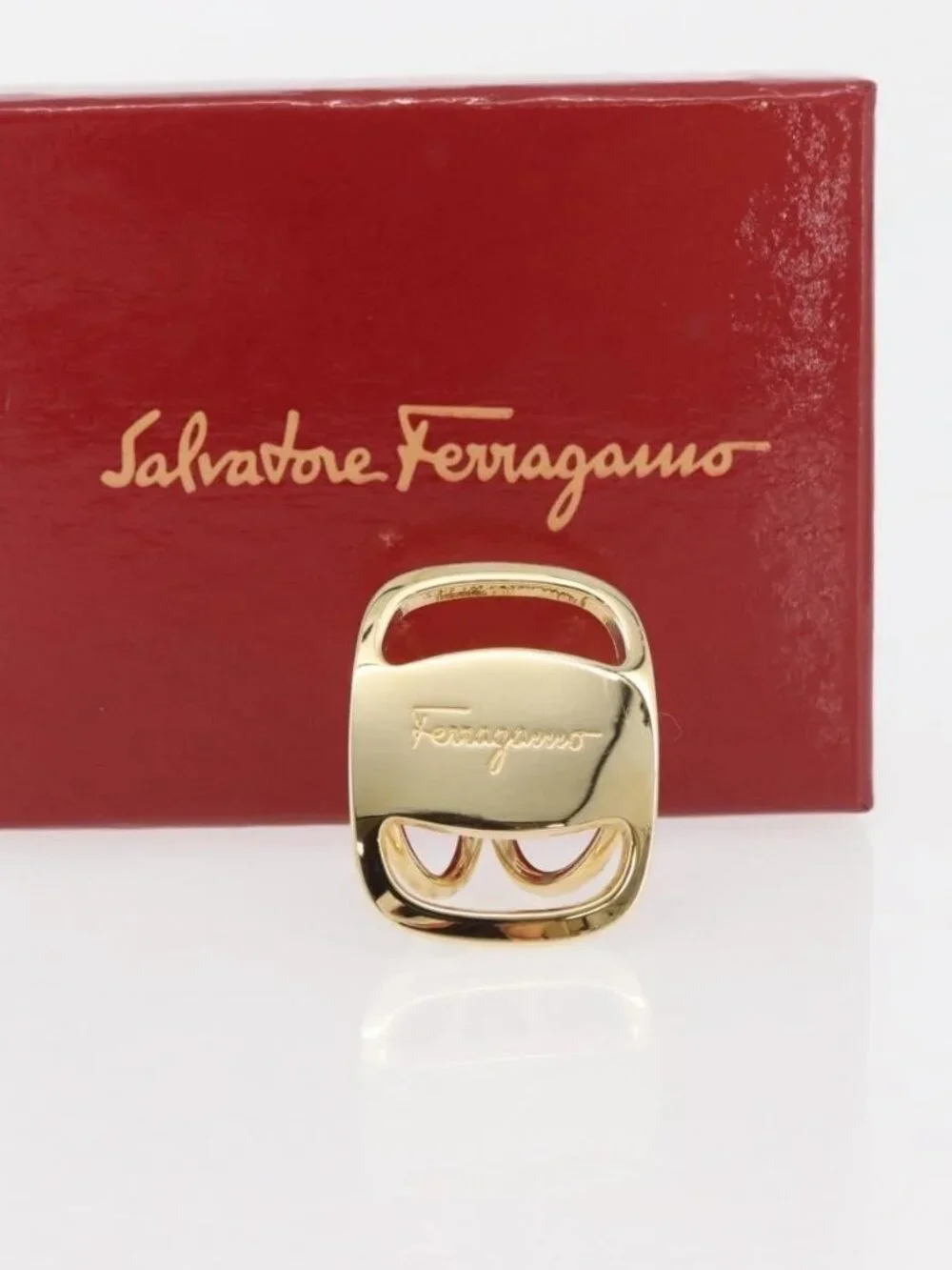 Salvatore Ferragamo Vala Ring metal Gold Auth 174691A